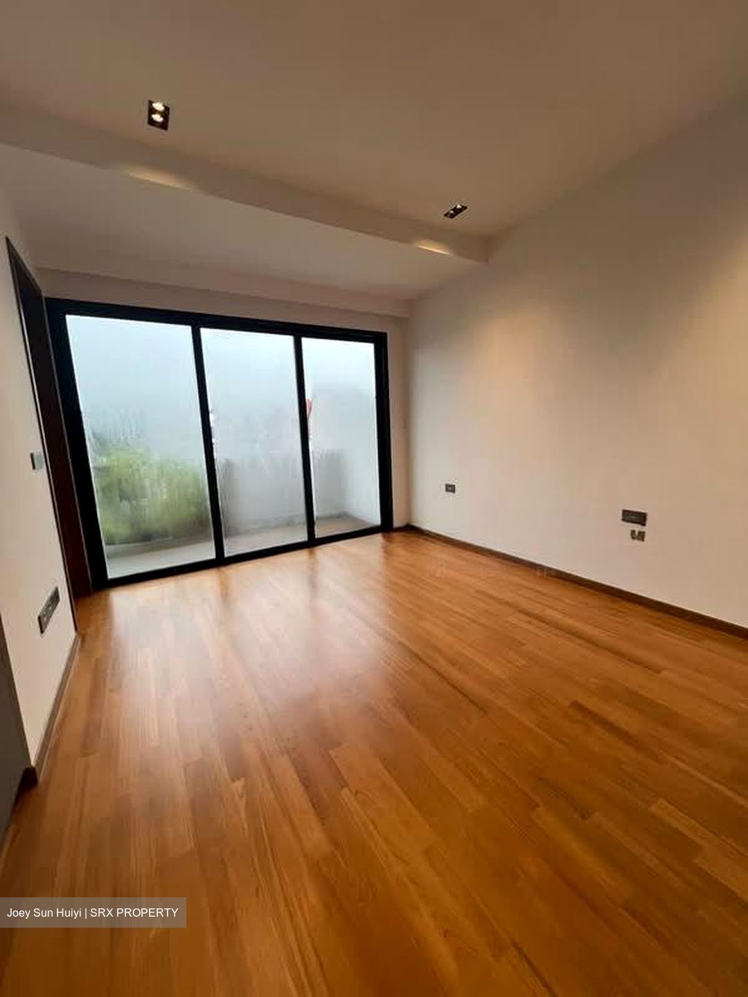 Sembawang Straits Estate (D27), Terrace #576499291
